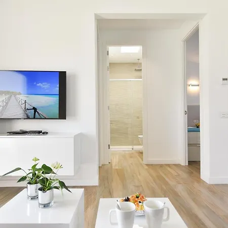 Santa Barbara Emc2 By Villagrancanaria Ferienhaus